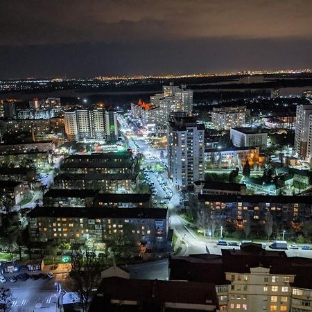 Видовая Квартира Yaroslavichi-2 วิชโฮรอด ภายนอก รูปภาพ