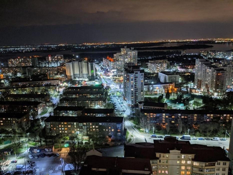 Видовая Квартира Yaroslavichi-2 วิชโฮรอด ภายนอก รูปภาพ