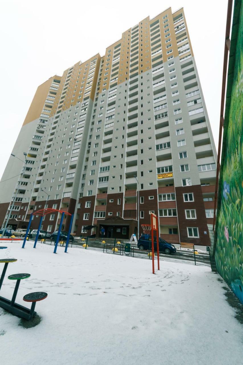 Видовая Квартира Yaroslavichi-2 วิชโฮรอด ภายนอก รูปภาพ